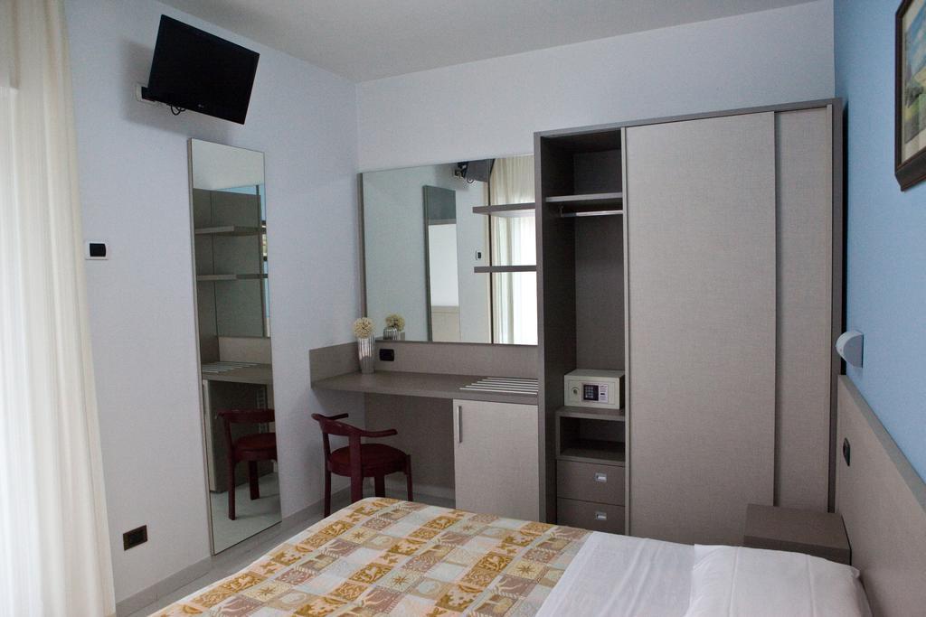Hotel Clipper จูเลียโนวา ภายนอก รูปภาพ