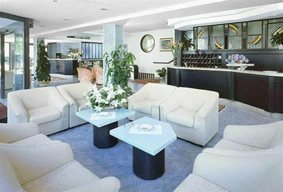 Hotel Clipper จูเลียโนวา ภายนอก รูปภาพ